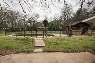 1312 W Park Row Dr, Arlington, TX 76013 - Photo 25