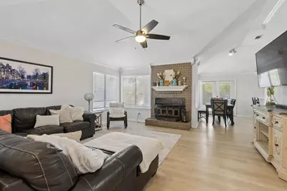 7808 Cornell Drive, Rowlett, TX 75088 - Photo 5
