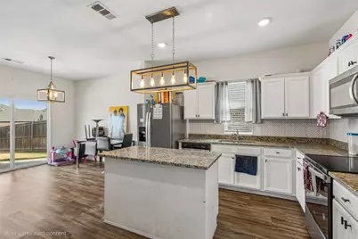 513 Leeward Lane, Crowley, TX 76036 - Photo 3