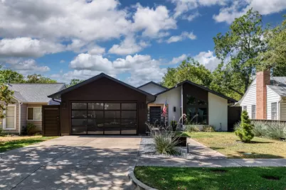 8715 Forest Hills Boulevard, Dallas, TX 75218 - Photo 35
