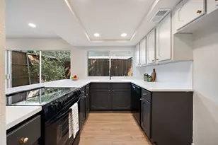 2653 Via Catalina, Carrollton, TX 75006 - Photo 11