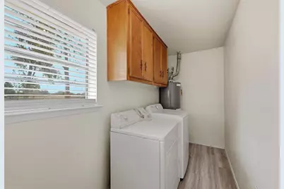 400 E Murdock Street, Collinsville, TX 76233 - Photo 23