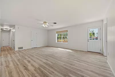 400 E Murdock Street, Collinsville, TX 76233 - Photo 7