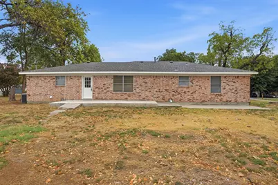 400 E Murdock Street, Collinsville, TX 76233 - Photo 25