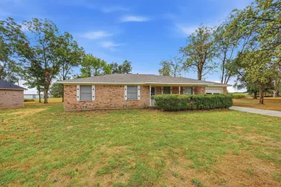 400 E Murdock Street, Collinsville, TX 76233 - Photo 3