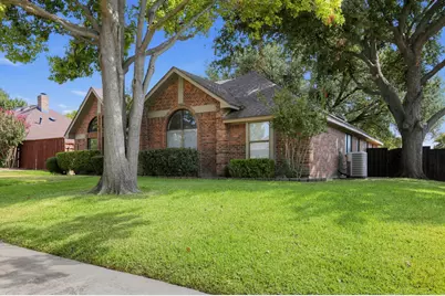 2120 Springwood, Carrollton, TX 75006 - Photo 3