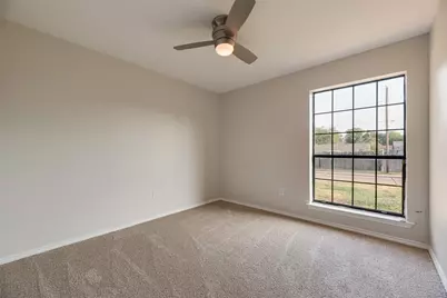 2525 W Oakdale Road, Irving, TX 75060 - Photo 15