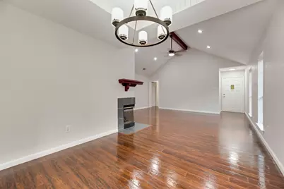 2525 W Oakdale Road, Irving, TX 75060 - Photo 13