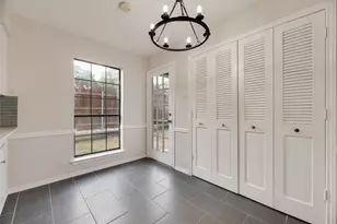 2525 W Oakdale Rd, Irving, TX 75060 - Photo 17