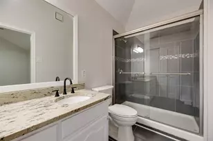 2525 W Oakdale Rd, Irving, TX 75060 - Photo 9