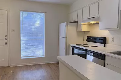 1913 Kingswood Court, Denton, TX 76205 - Photo 7