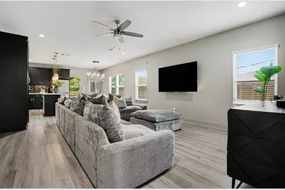 511 Woodbine Avenue, Dallas, TX 75203 - Photo 9
