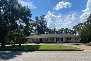 702 Mulberry Dr, Athens, TX 75751 - Photo 1