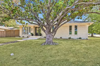 9008 Flicker Lane, Dallas, TX 75238 - Photo 3