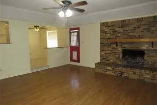 1928 Hurstview Dr, Hurst, TX 76054 - Photo 5