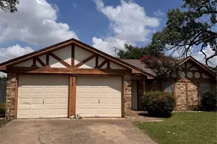 1928 Hurstview Dr, Hurst, TX 76054 - Photo 3