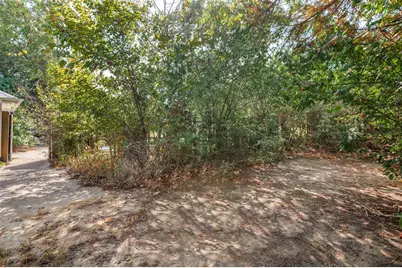 1901 Wedgewood Drive, Grand Prairie, TX 75050 - Photo 21
