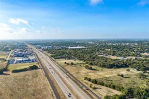 1207 N Interstate Hwy 45, Ennis, TX 75119 - Photo 5