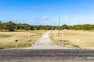 1207 N Interstate Hwy 45, Ennis, TX 75119 - Photo 11