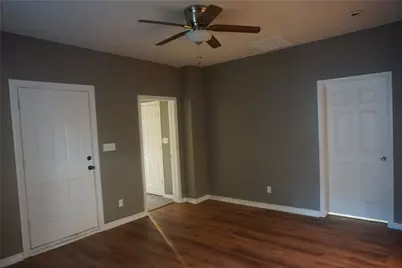 127 E Hull Street, Denison, TX 75021 - Photo 3