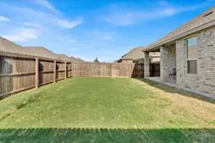10905 Aledo Ln, Aubrey, TX 76227 - Photo 15