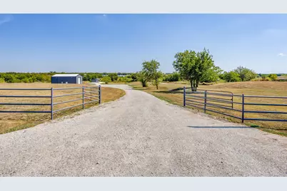 9210 County Road 1229, Godley, TX 76044 - Photo 3