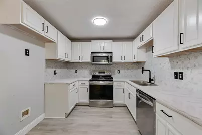 2503 Lyola Street, Dallas, TX 75241 - Photo 9