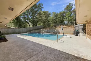 609 Ambassador St, Denison, TX 75020 - Photo 33