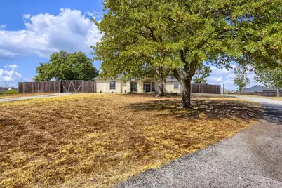 201 N Garza Road, Shady Shores, TX 76208 - Photo 1