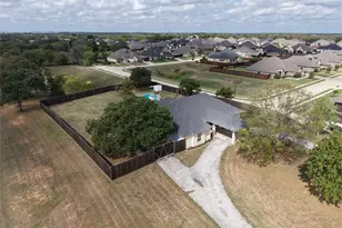201 N Garza Rd, Shady Shores, TX 76208 - Photo 1