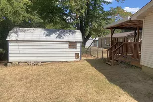 1411 Aars St, Longview, TX 75601 - Photo 27