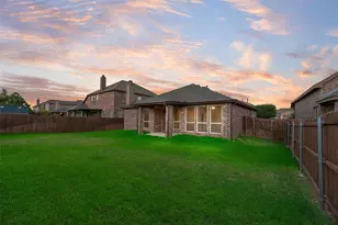 18 Auburn Dr, Edgecliff Village, TX 76134 - Photo 33