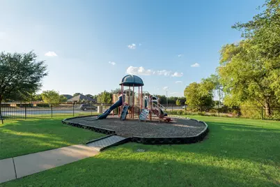18 Auburn Drive, Edgecliff Village, TX 76134 - Photo 39