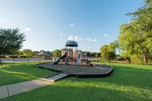 18 Auburn Dr, Edgecliff Village, TX 76134 - Photo 39