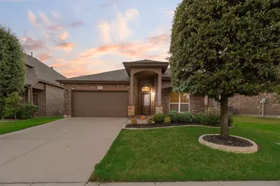 18 Auburn Drive, Edgecliff Village, TX 76134 - Photo 3