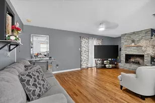 10014 Mesita Dr, Dallas, TX 75217 - Photo 9