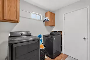 10014 Mesita Dr, Dallas, TX 75217 - Photo 15