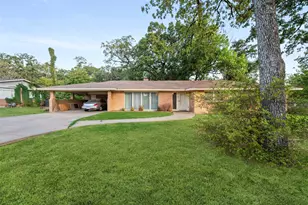 1412 Oaklawn Dr, Corsicana, TX 75110 - Photo 1