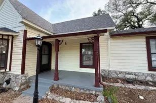 307 Mission St, Glen Rose, TX 76043 - Photo 3