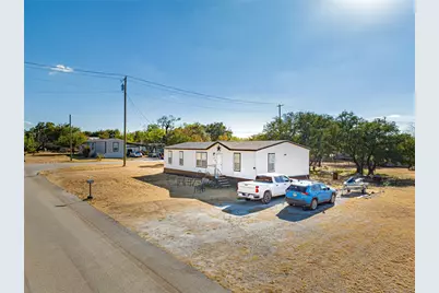 915 S Miller Street, Breckenridge, TX 76424 - Photo 1