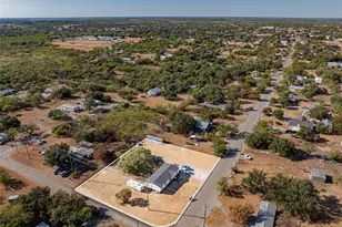 915 S Miller St, Breckenridge, TX 76424 - Photo 27