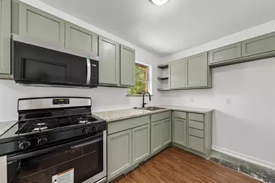 3812 Acree Street, Beverly Hills, TX 76711 - Photo 5