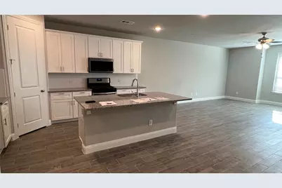 905 Suma Drive, Euless, TX 76040 - Photo 3