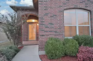 5921 Comanche Peak Dr, Fort Worth, TX 76179 - Photo 3