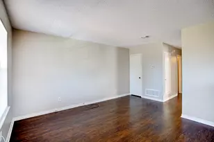 313 Queens Ct S, Mansfield, TX 76063 - Photo 1
