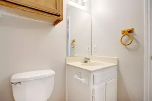 313 Queens Ct S, Mansfield, TX 76063 - Photo 13