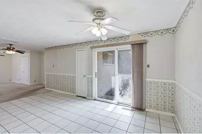 1702 Bristol Court S, Irving, TX 75062 - Photo 7