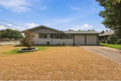 1702 Bristol Court S, Irving, TX 75062 - Photo 1