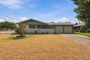1702 Bristol Ct S, Irving, TX 75062 - Photo 1
