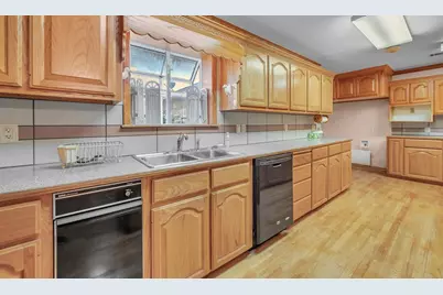 317 Williams Road, Lorena, TX 76655 - Photo 11